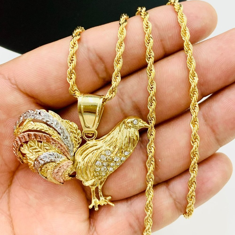 18K Gold Filled Chicken Rooster Pendant Necklace 24" Medalla Gallo Tres Colores